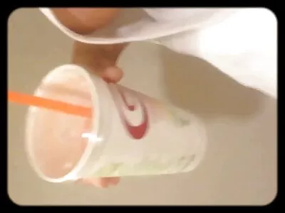 Sexo à beira da piscina sexo video legendado