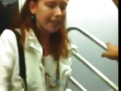 Mulher asiática veio para a América em busca de um porno legendado tia emprego de meio período e, como resultado, tornou-se um lixo barato para Dicks